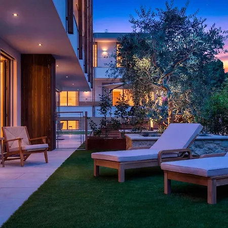 Salvatorehomes - Casa Sabina - Ultra Luxury Retreat In The Heart Of With Private Jacuzzi & Infinity Pool Access Appartement