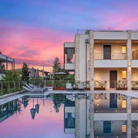 Appartement Salvatorehomes - Casa Sabina - Ultra Luxury Retreat In The Heart Of With Private Jacuzzi & Infinity Pool Access